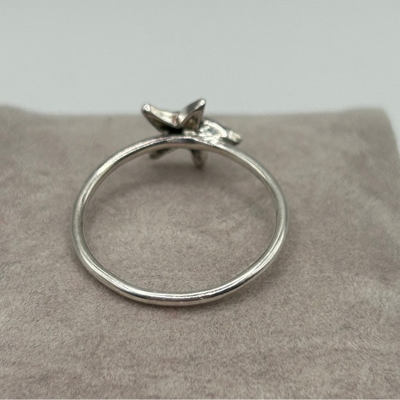 Sterling Silver Dainty Starfish Ring Size 8 - Picture 8 of 9